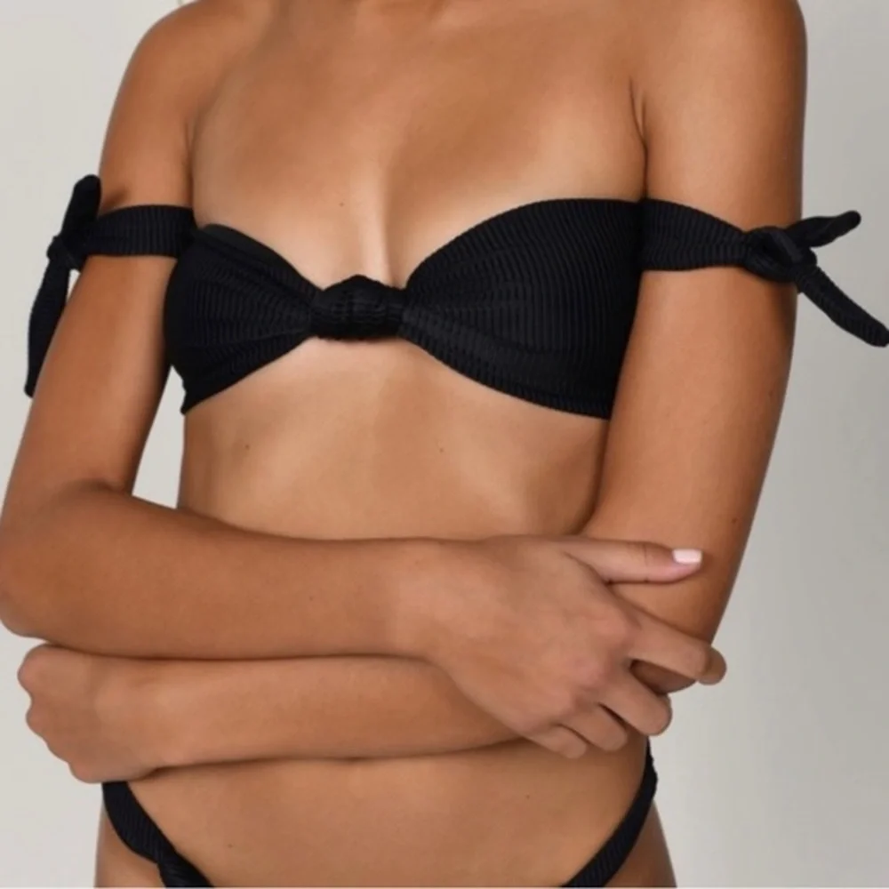 TOBI swim bikini top Black‎ off the shoulder front knot tie size Medium NWT